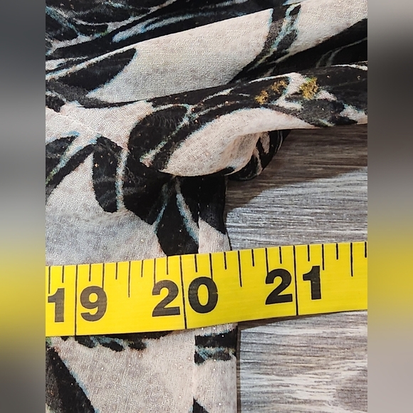 Just Cavalli Patterned Sheer Sparkly V Neck Tunic Size Xlarge. New with tags - Picture 4 of 10